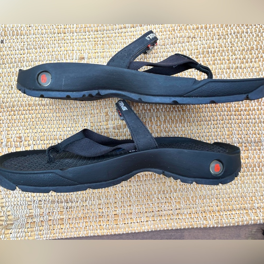 TEVA s9 men’s hiking/active sandals-upper buckle for more stability-look NEW - Picture 6 of 9